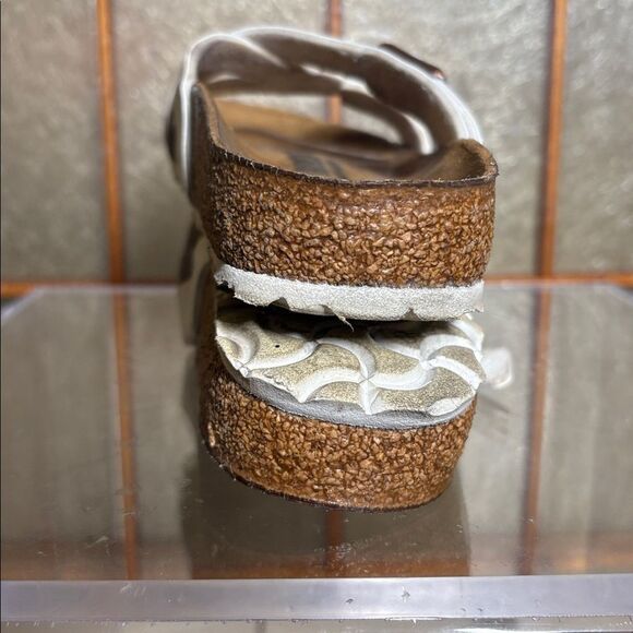 Birkenstock white leather Yao sandals - Picture 6 of 7